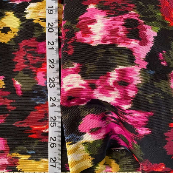 Eliza J Fllral Pleated Midi Skirt Black and Red Pink Yellow Size 10 - Picture 13 of 15